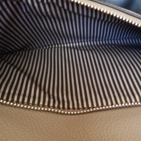 Nine West Handbag - Picture 4 of 7